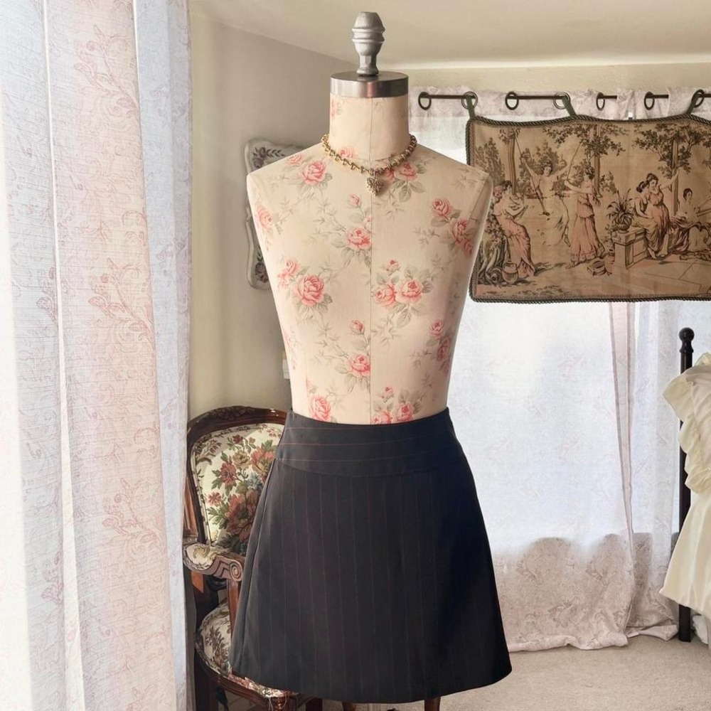 y2k black mini skirt‎